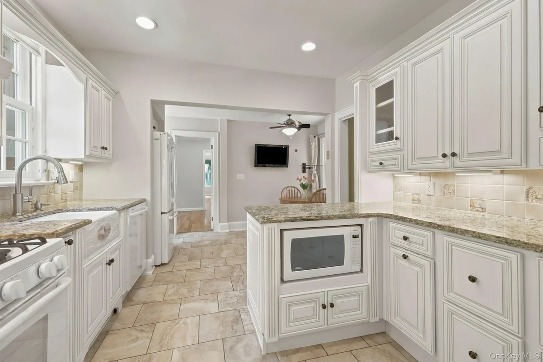 Photo of 44 Beach Road