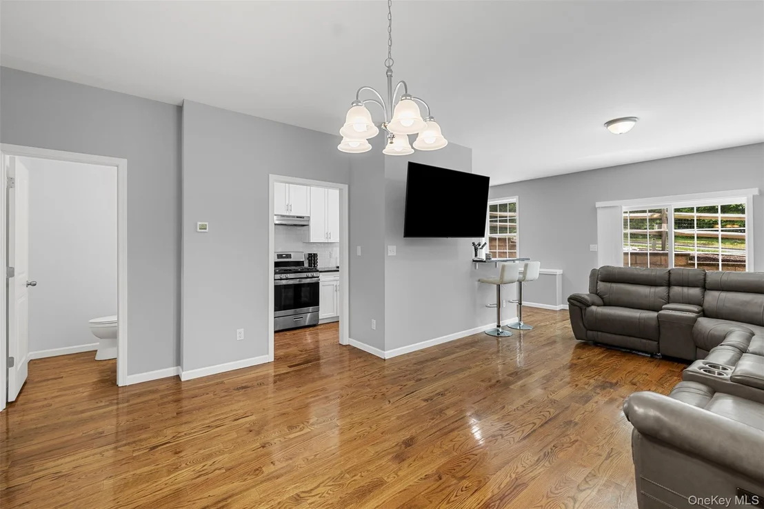 Photo of 28 Pinto Road W