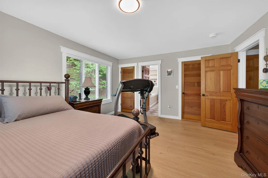 Photo of 233 Hill Road