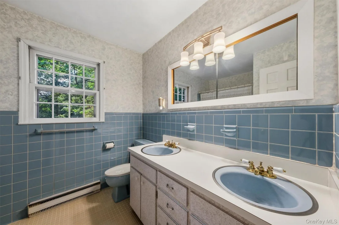 Photo of 75 Pleasant Ridge Drive