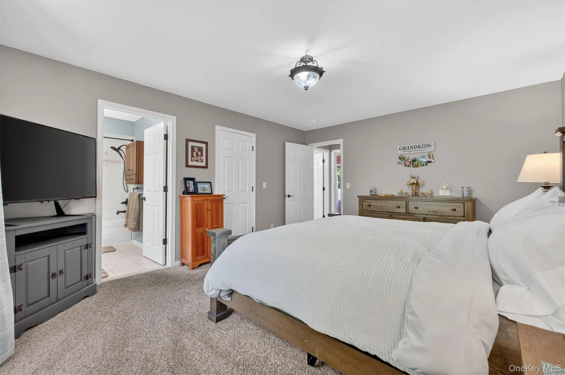 Photo of 201 Candlestick Hill Road