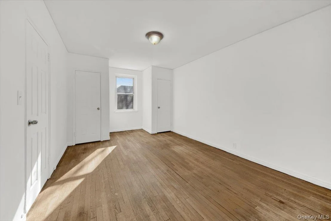 Photo of Unit 3C at 811 Bronx River Road