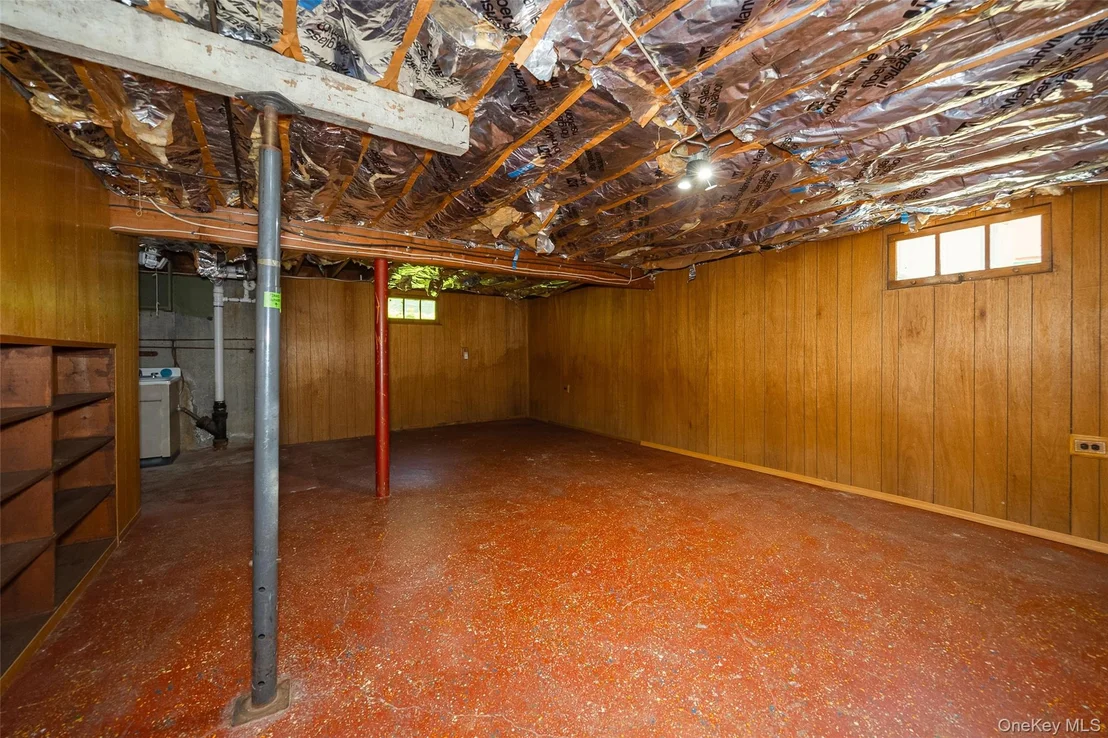 Photo of 22 Howland Avenue