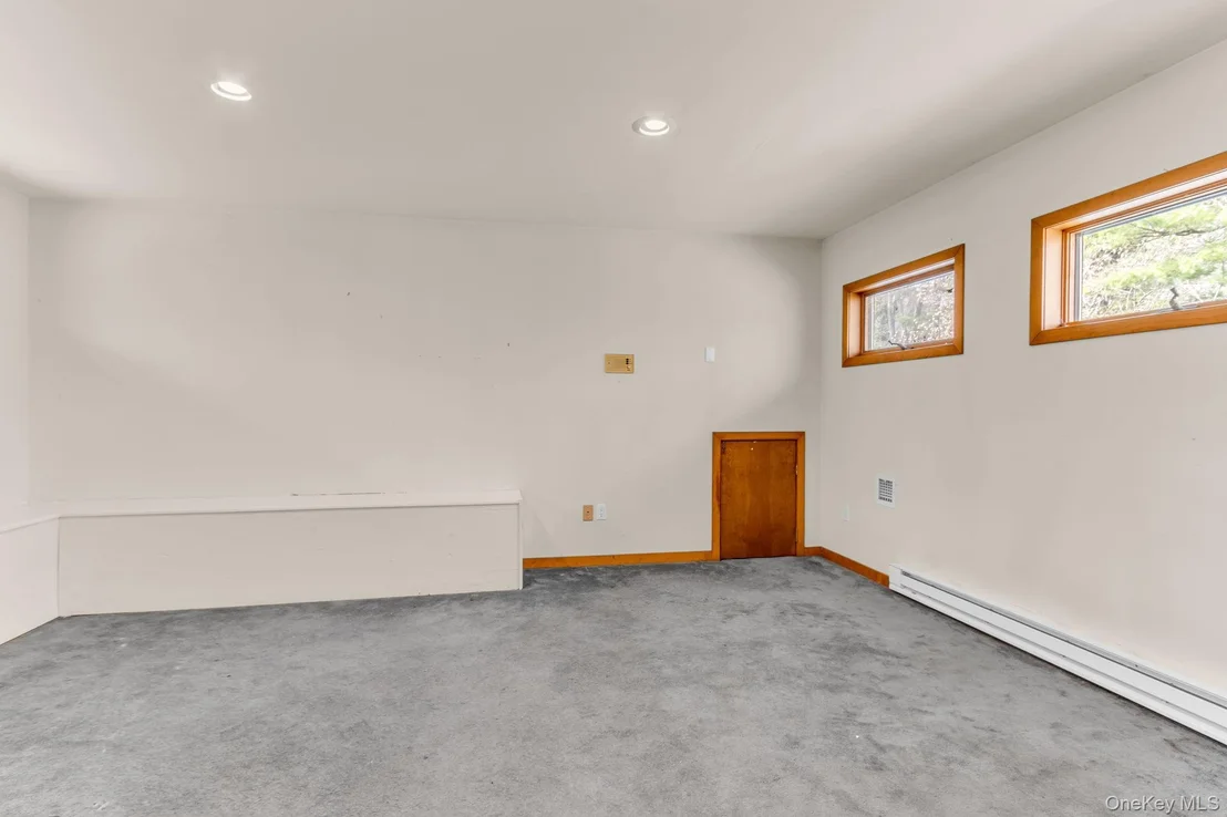 Photo of 21 Sager Lane