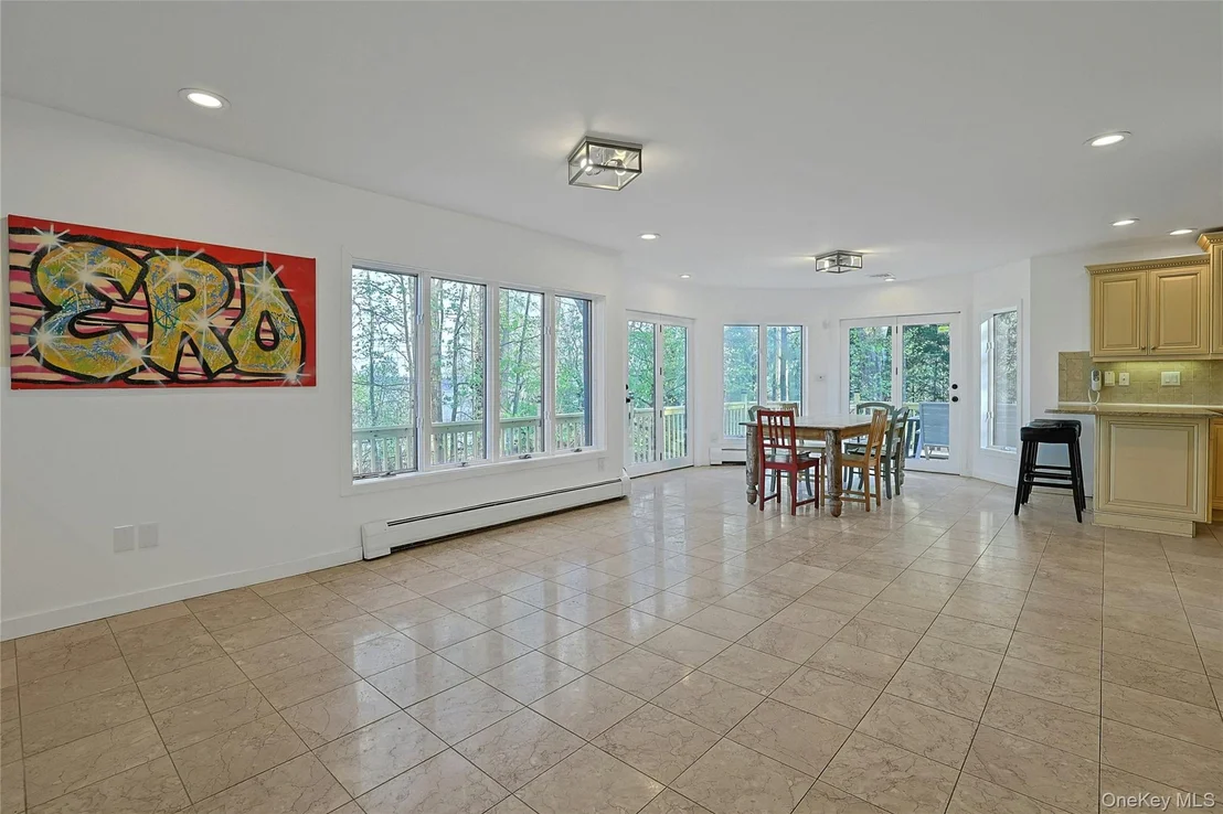 Photo of 6 Treeline Terrace
