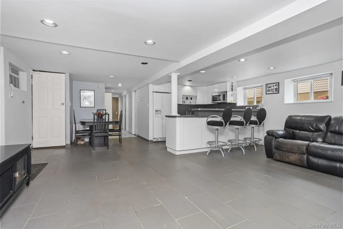 Photo of 210 Buttrick Avenue
