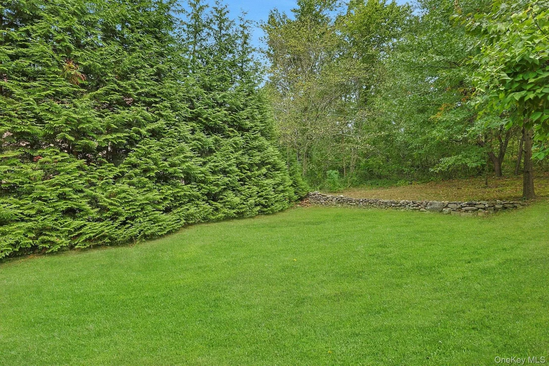 Photo of 75 Lakeside Drive