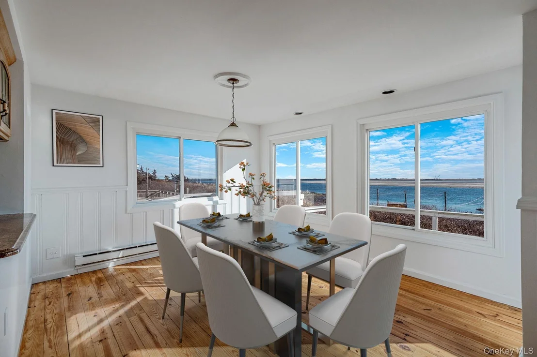Photo of 116 Oak Beach Road