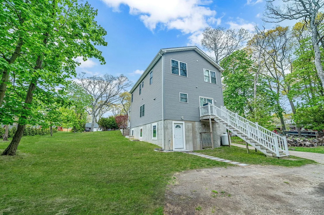 Photo of 187 Hallock Street