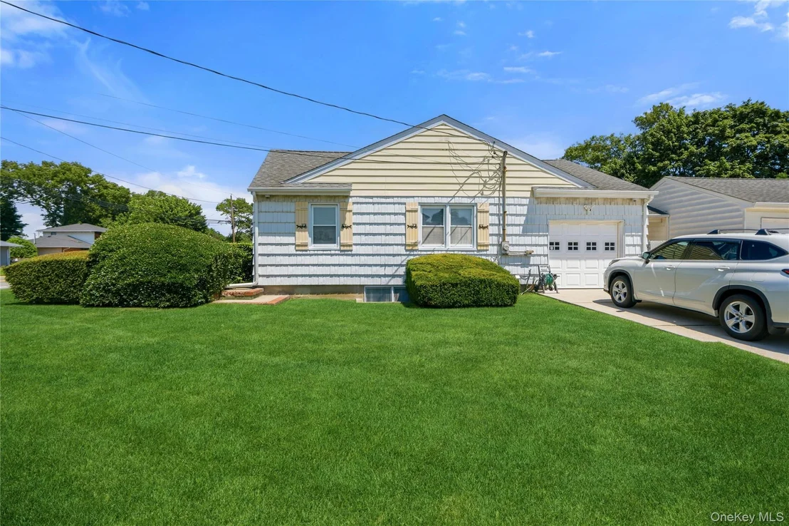 Photo of 1005 3rd Street