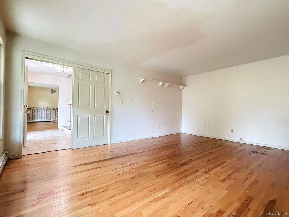 Photo of 18 Fox Run