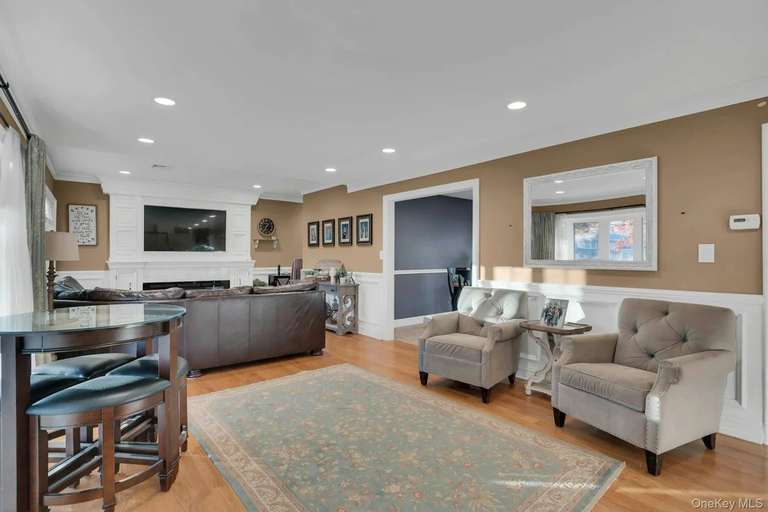 Photo of 22 Schuyler Drive