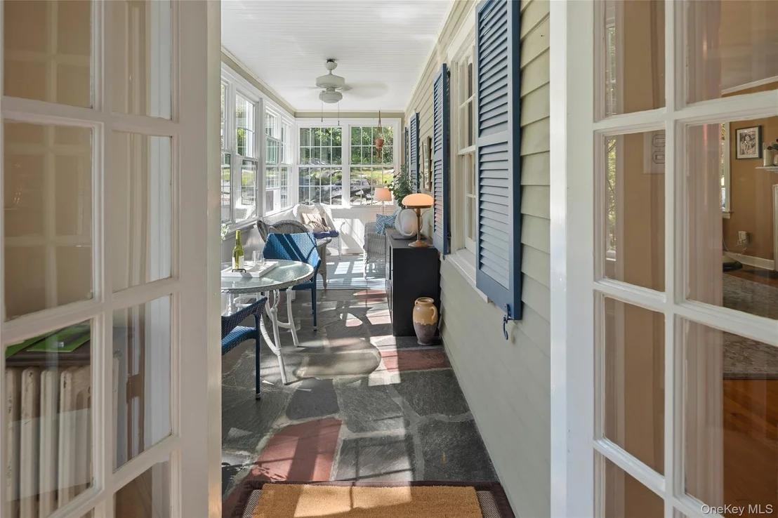 Photo of 611 Decatur Avenue