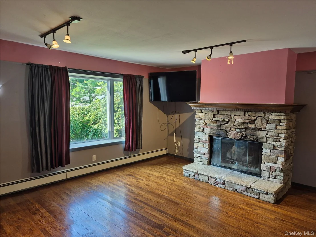 Photo of 1111 Steele Boulevard