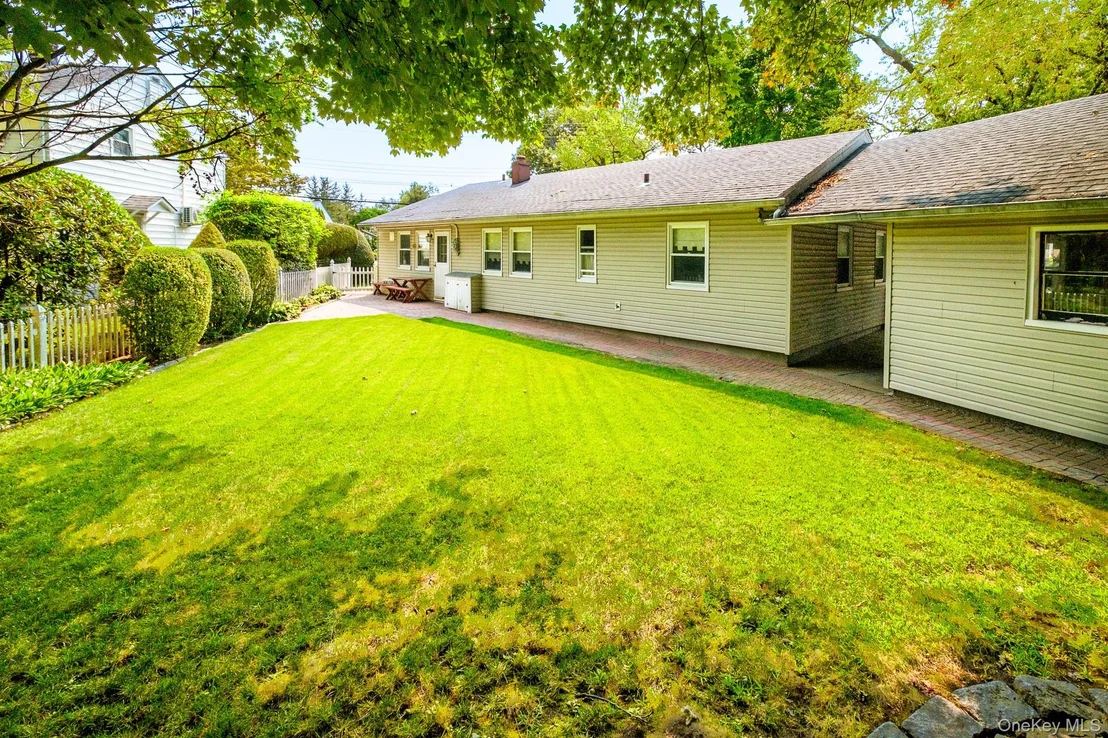 Photo of 121 Windermere Drive