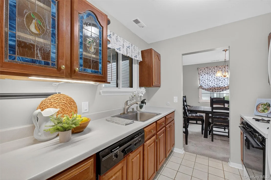 Photo of Unit A at 401 Commons Way