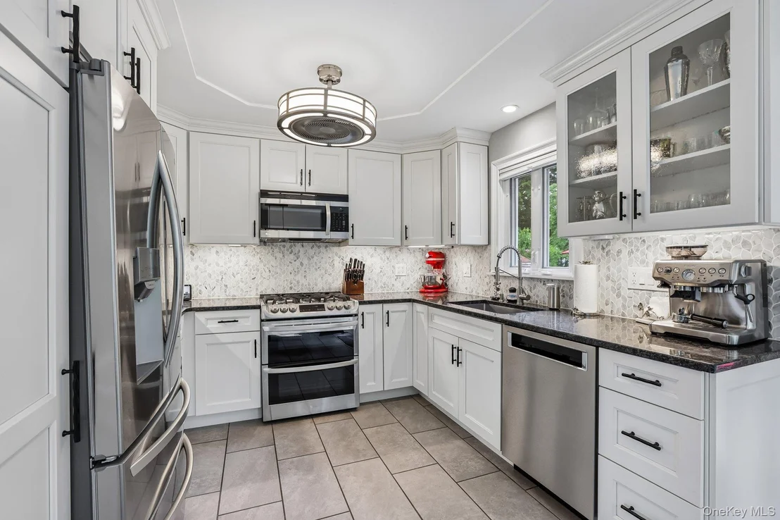 Photo of 512 Westlake Drive