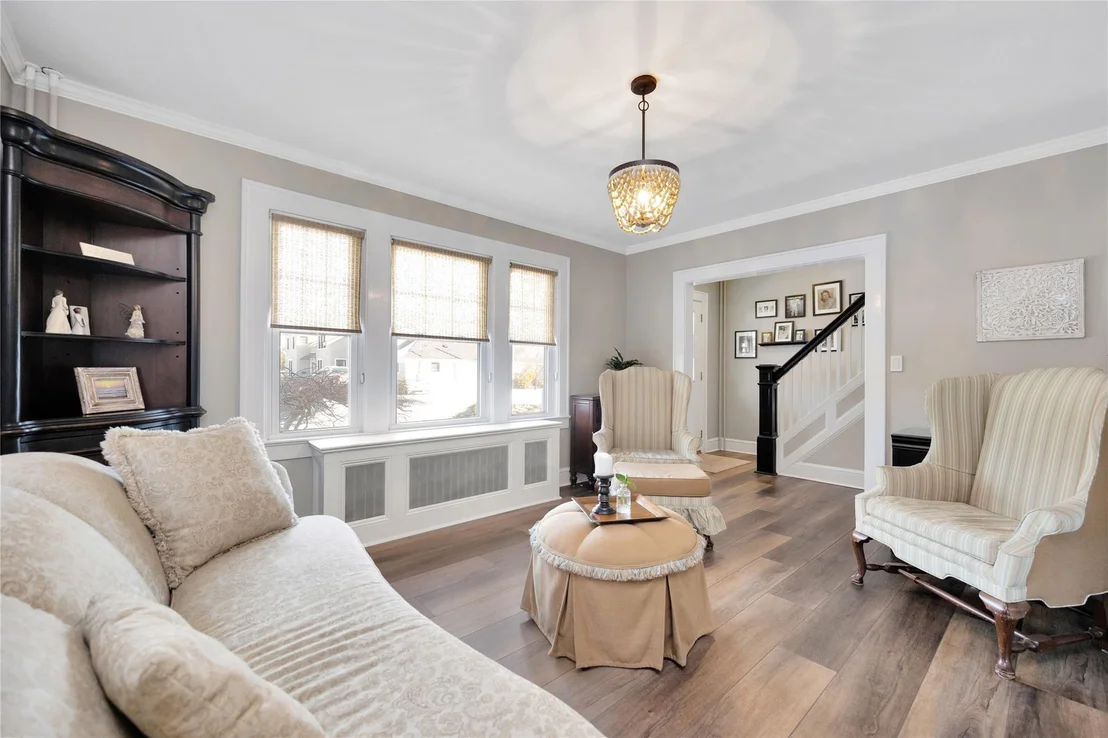 Photo of 32 Cedar Avenue Extension