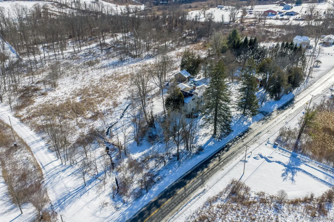 Photo of 735 Route 311