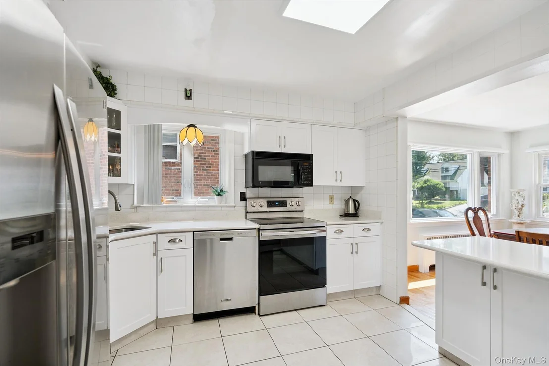 Photo of 402 Maple Street