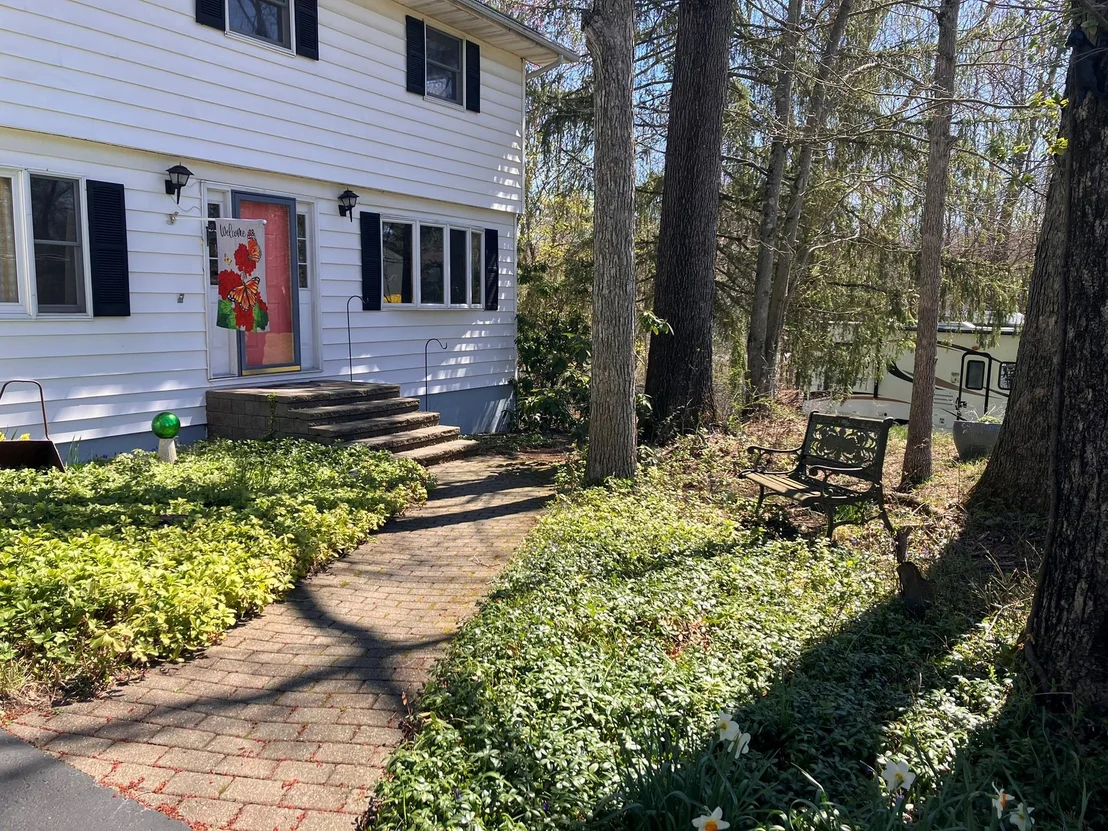 Photo of 218 Roosevelt Road