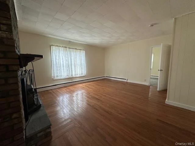 Photo of 159 Forest Road E