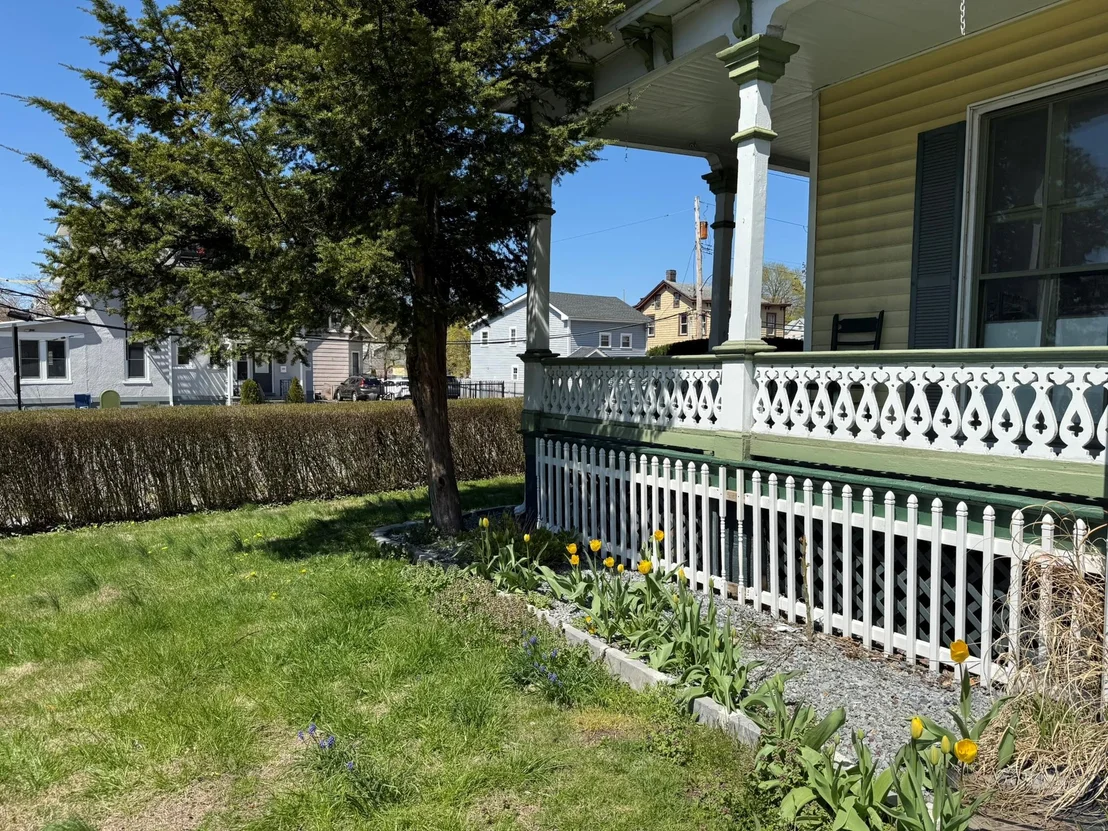 Photo of 1204 Main Street