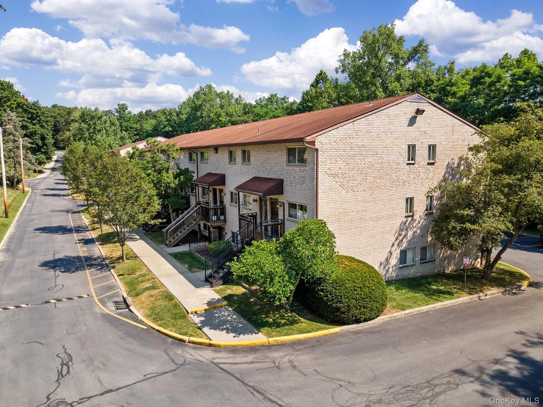 Photo of Unit 813 at 26 Cooper Road