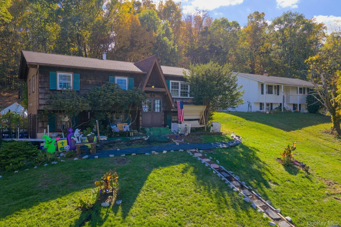 Photo of 7 Dussenbury Drive