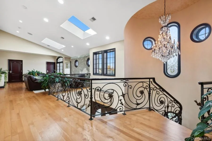 Photo of 1101 Harbor Road