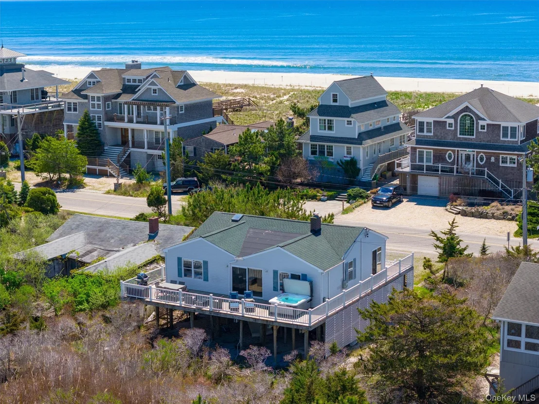 Photo of 898 Dune Road