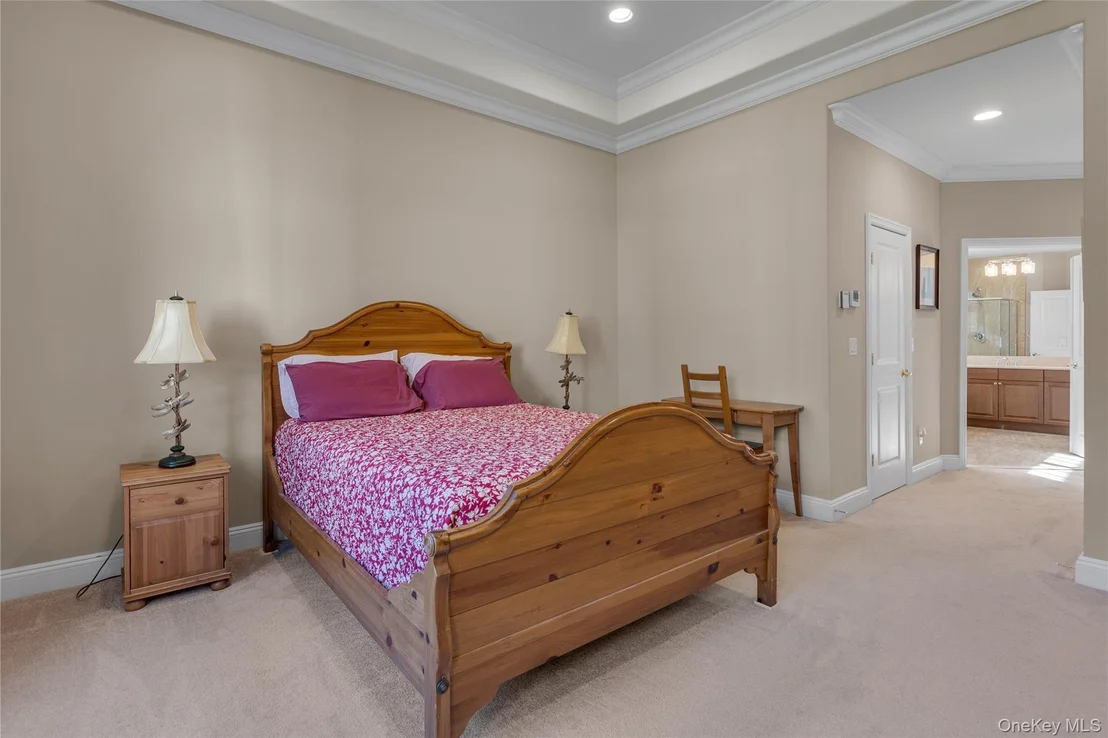 Photo of 39 Hamlet Woods Drive