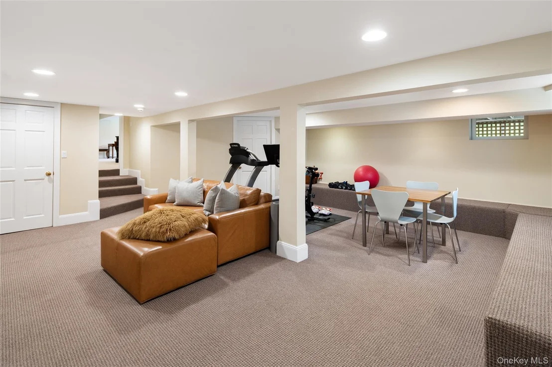 Photo of 8 Evergreen Row