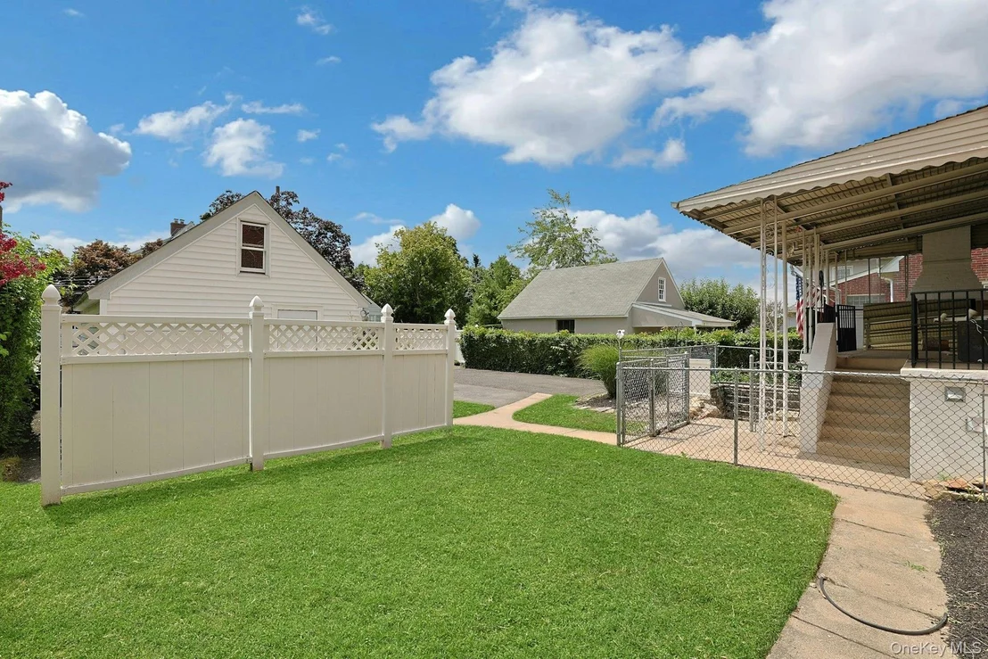 Photo of 54 Bowman Avenue