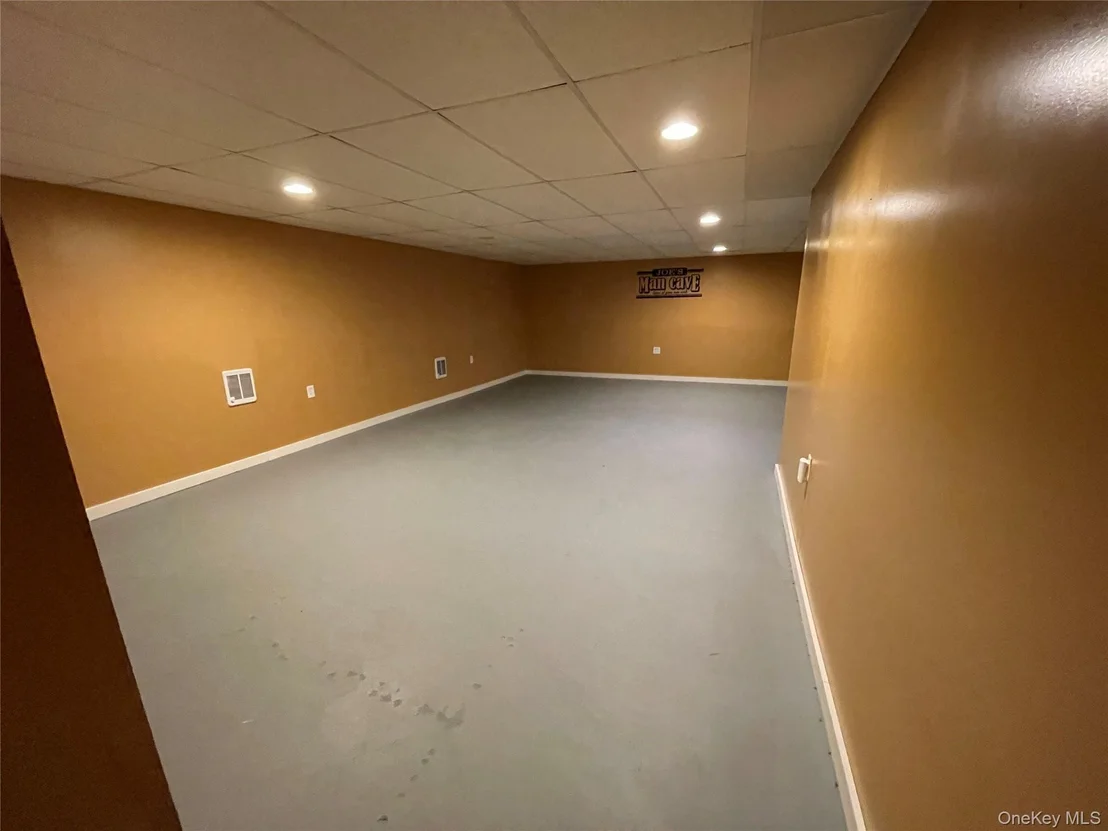Photo of 427 Vassar Place