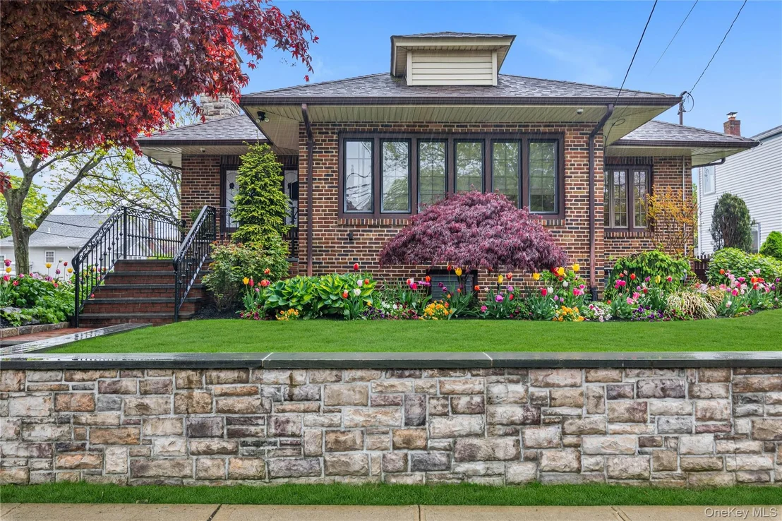 Photo of 40 Harding Avenue