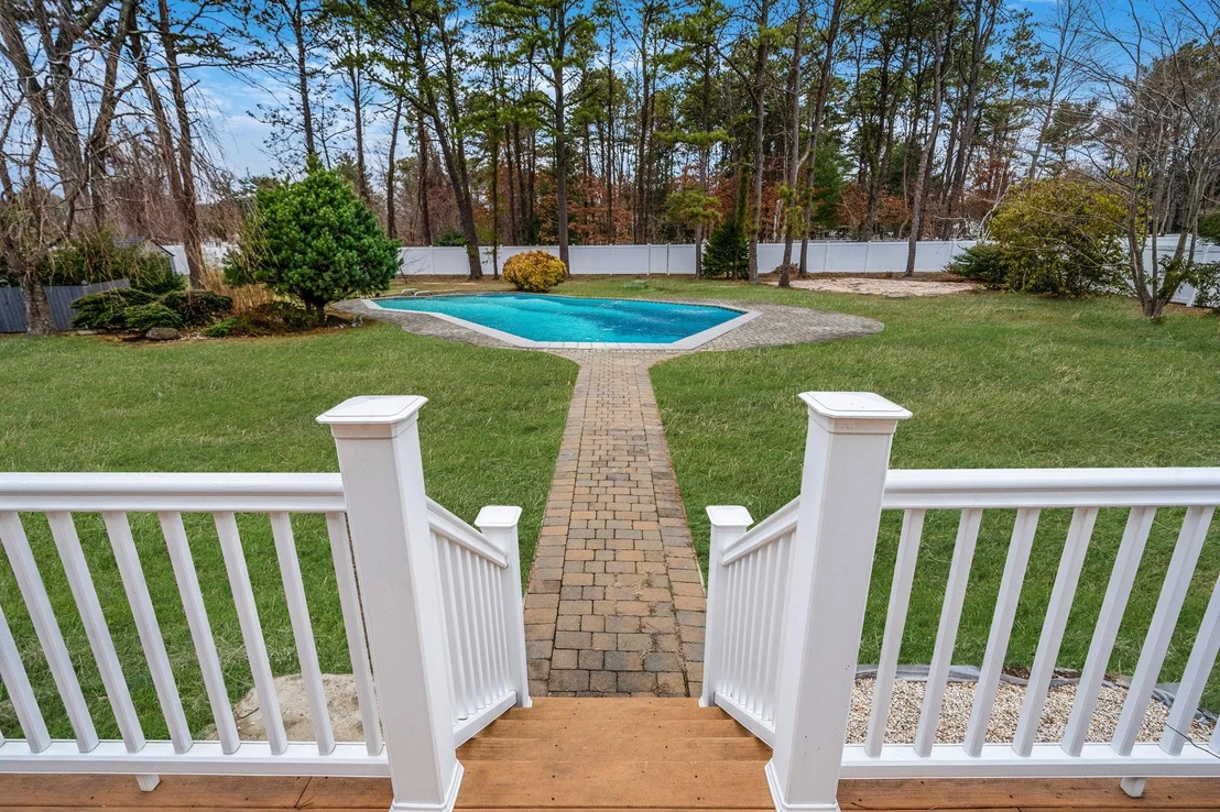 Photo of 83 Old Brook Road