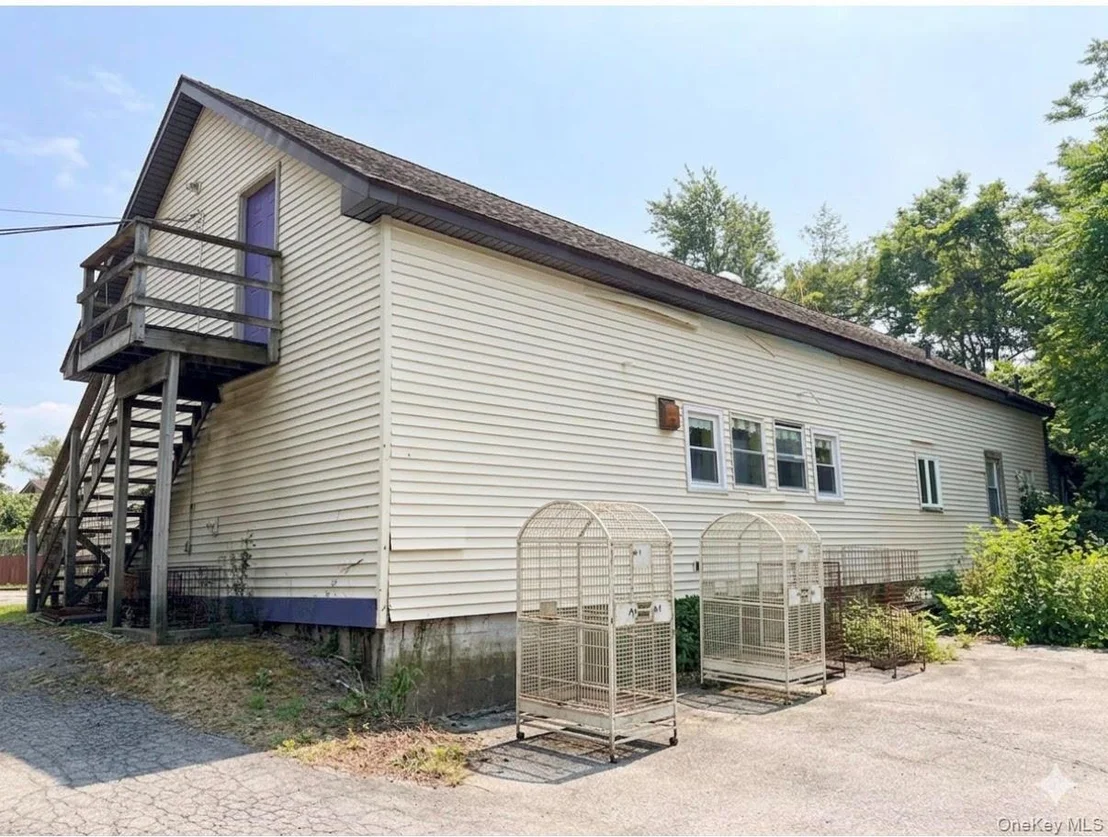 Photo of 48 Maple Avenue