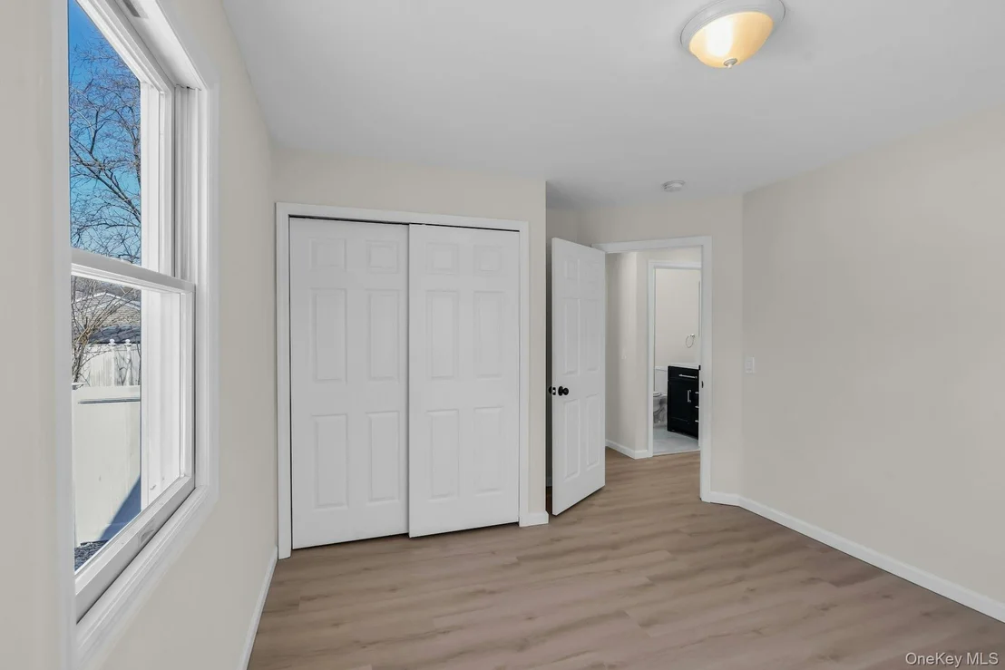 Photo of 133 Lakeview Drive