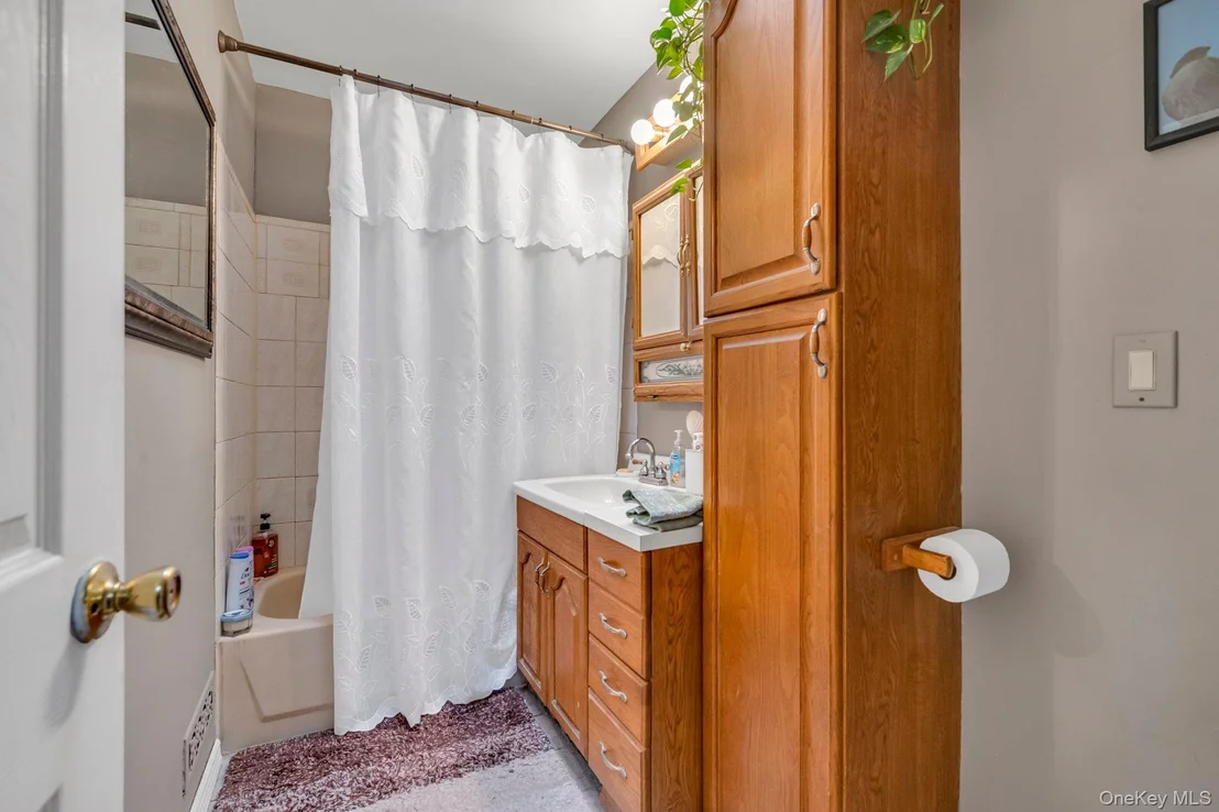 Photo of 1019 Vincent Avenue