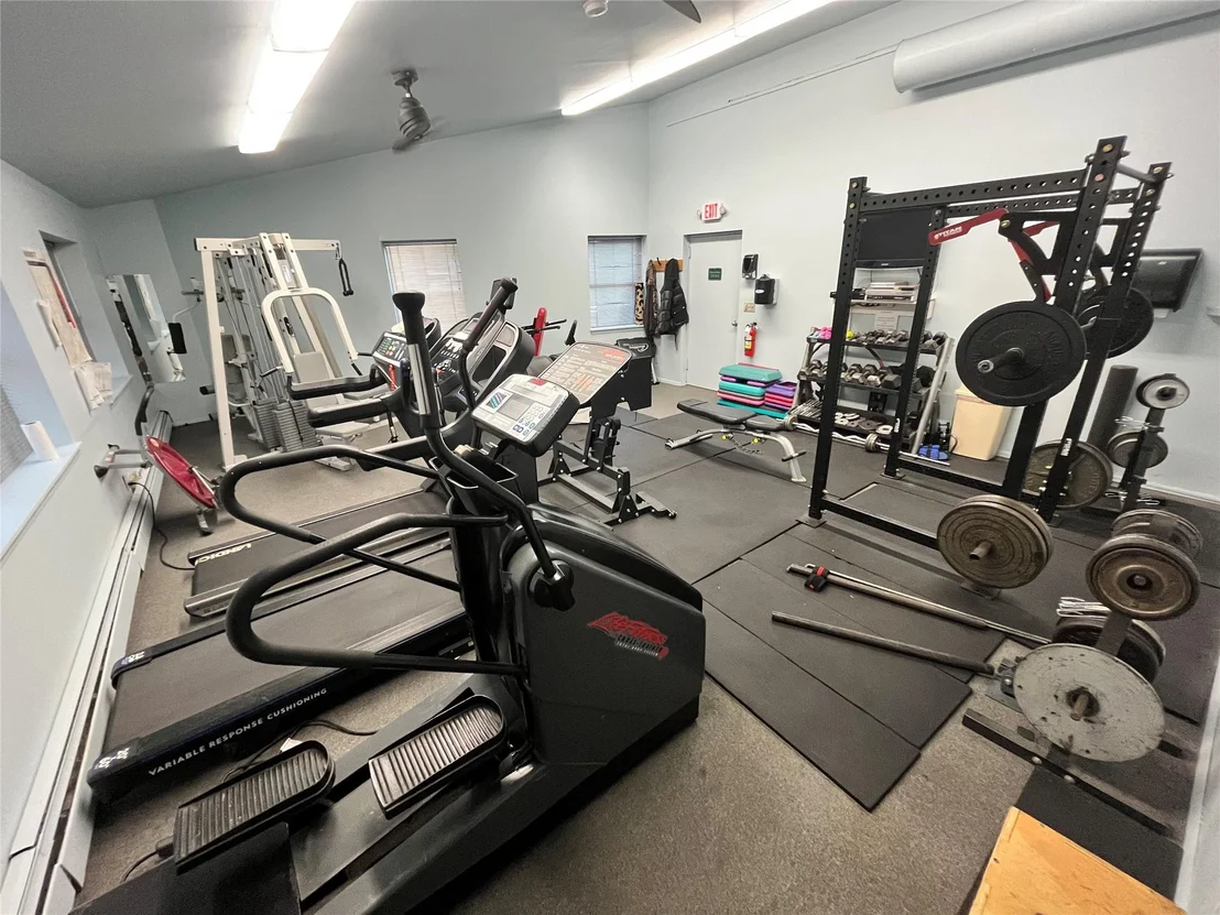 Photo of Unit 8A at 2435 Union Boulevard