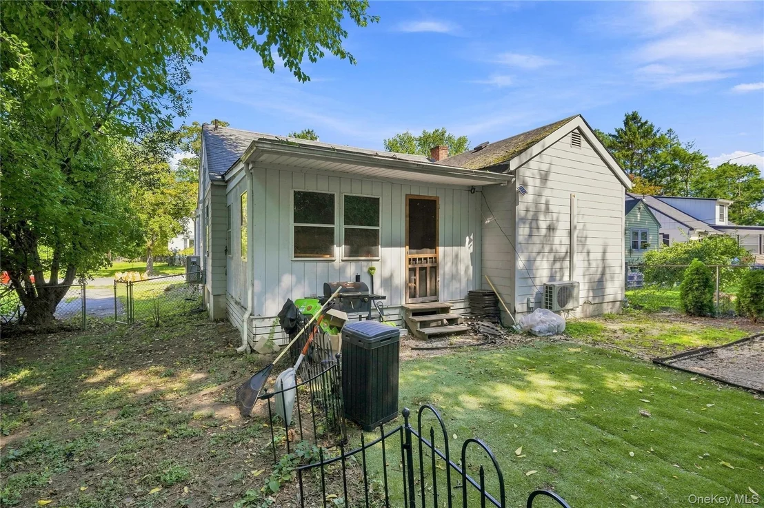 Photo of 18 Underhill Avenue