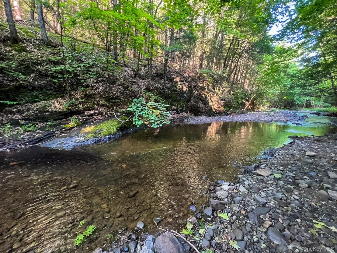 Photo of 210 Cherrytown Road
