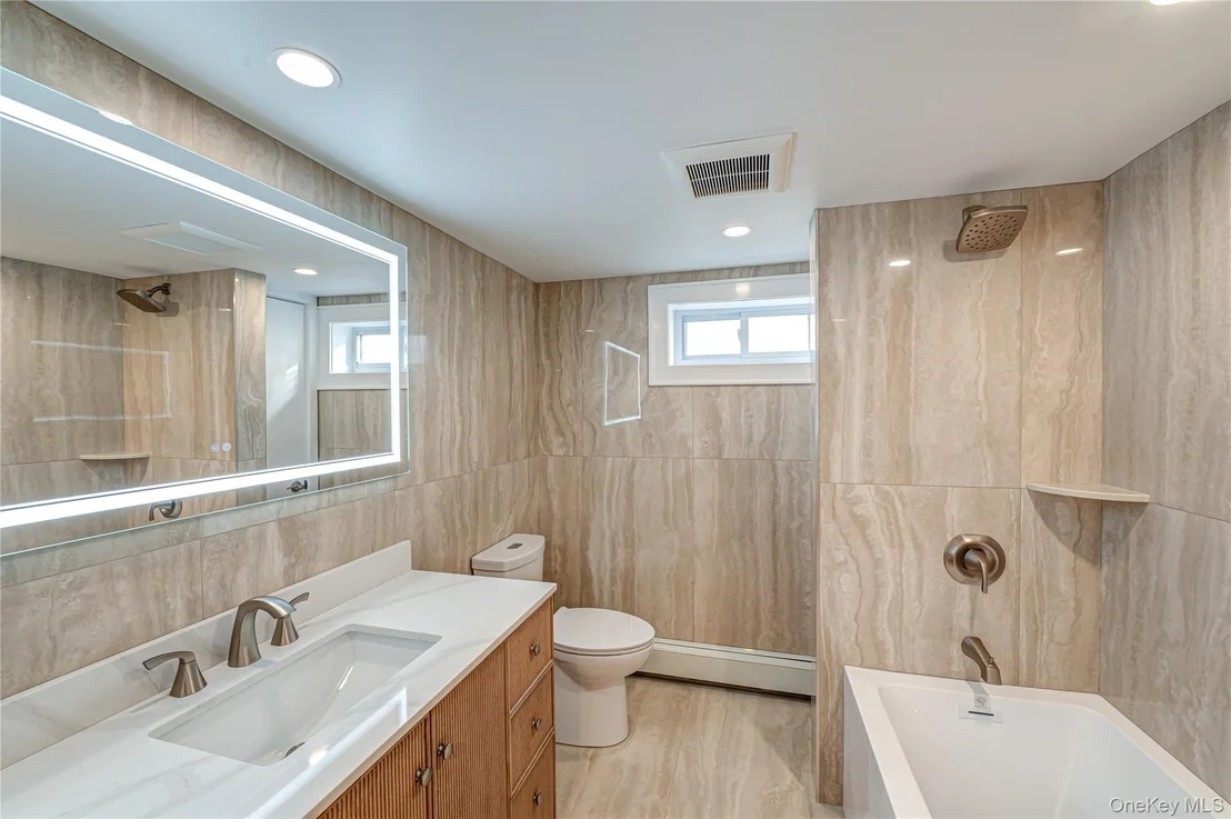 Photo of 31 Boulevard Avenue