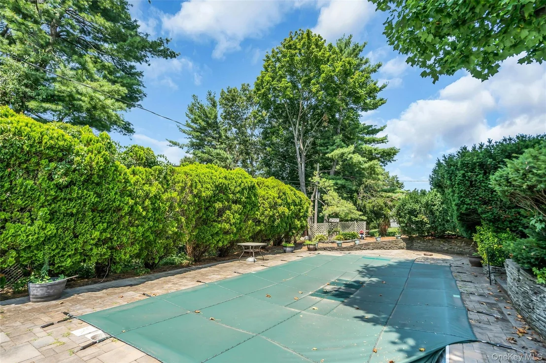 Photo of 4 Crabapple Lane