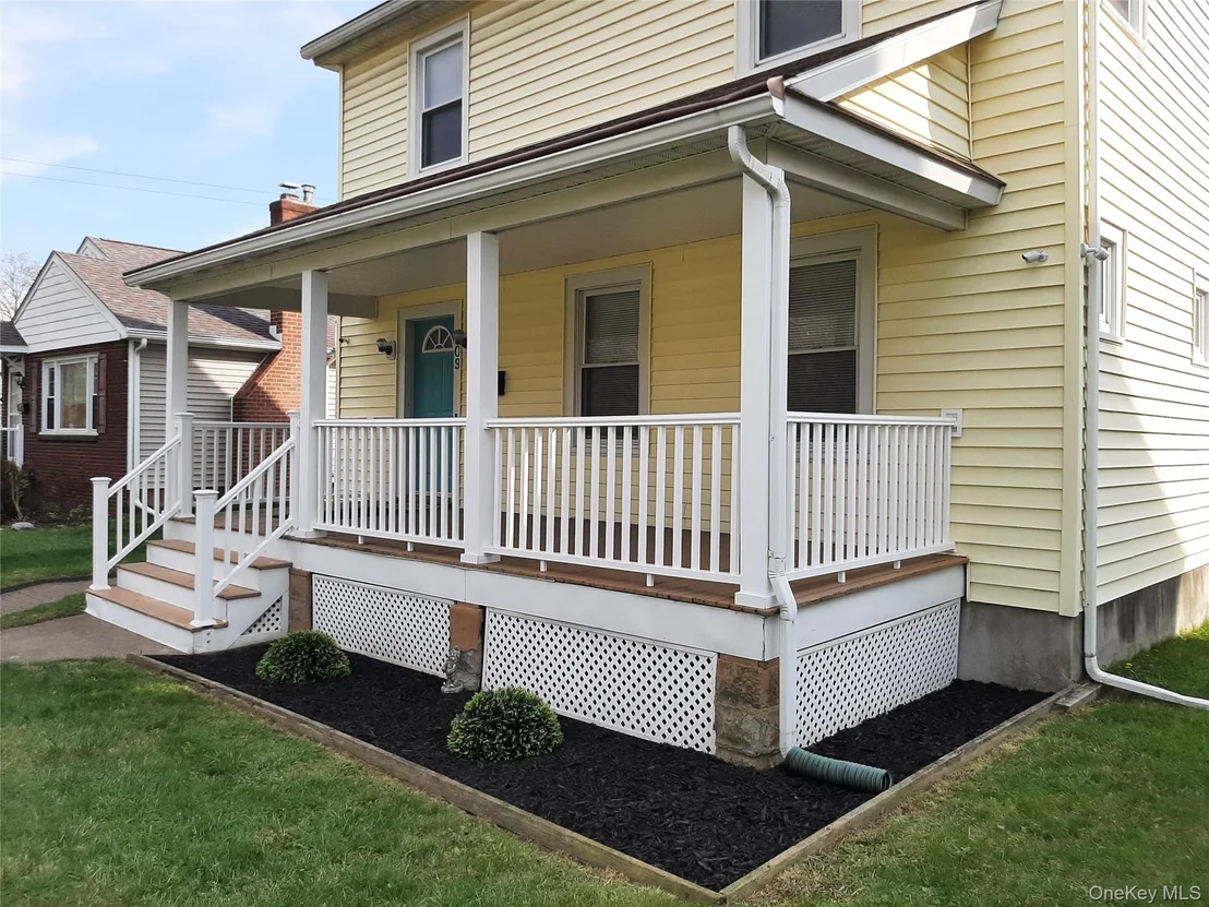 Photo of 309 Hooker Avenue