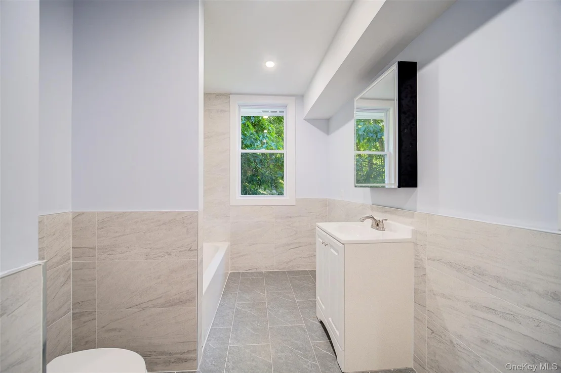 Photo of 219 Benedict Road