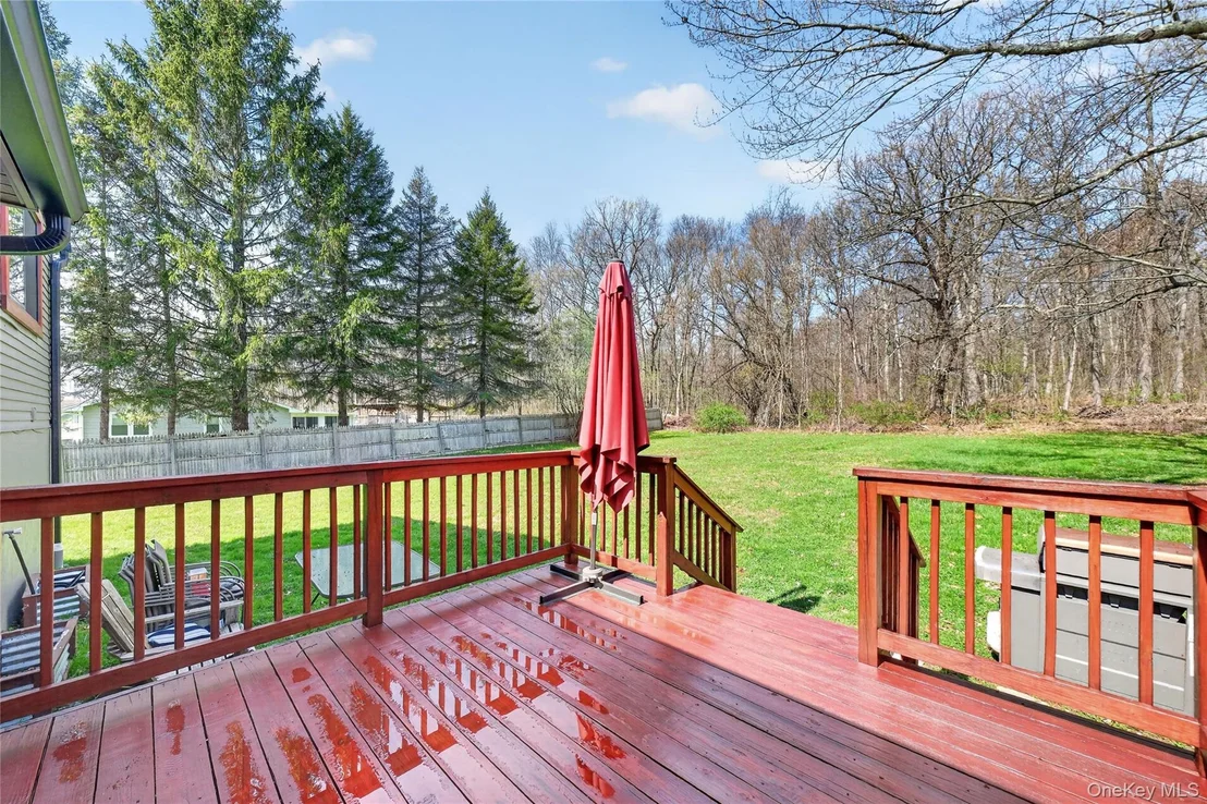 Photo of 457 Forest Road