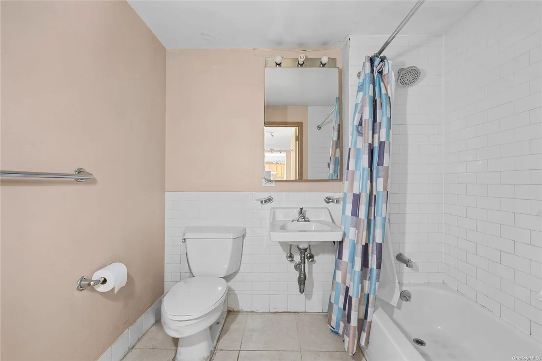 Photo of Unit 6F at 3044 3rd Avenue
