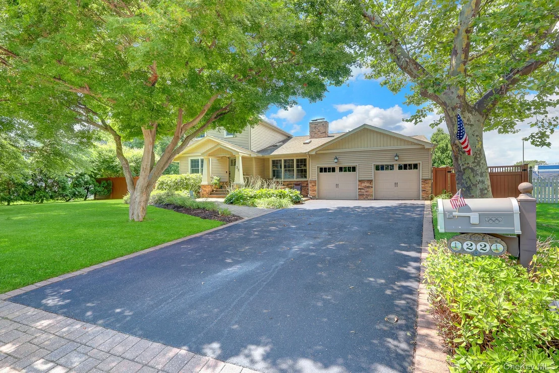 Photo of 22 Larkspur Drive